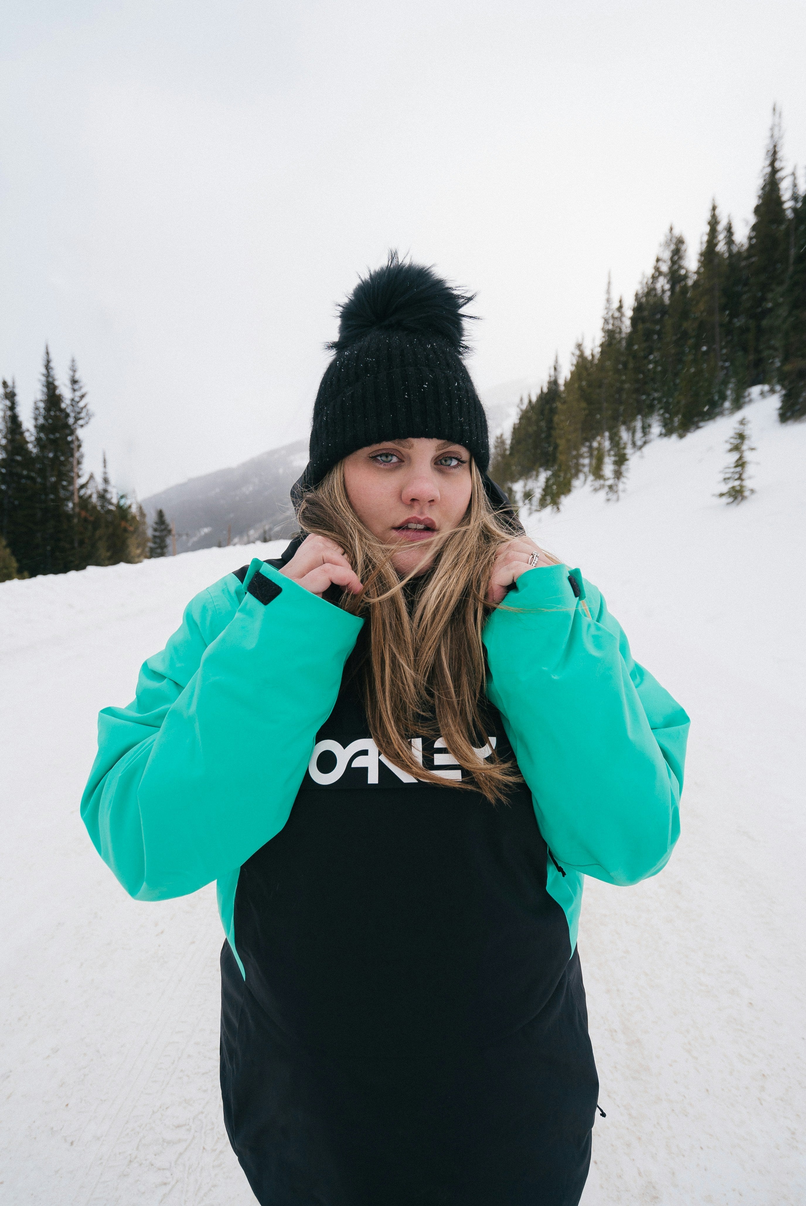 Stay Warm and Stylish on the Slopes: Why Beanies are a Winter Sports Essential